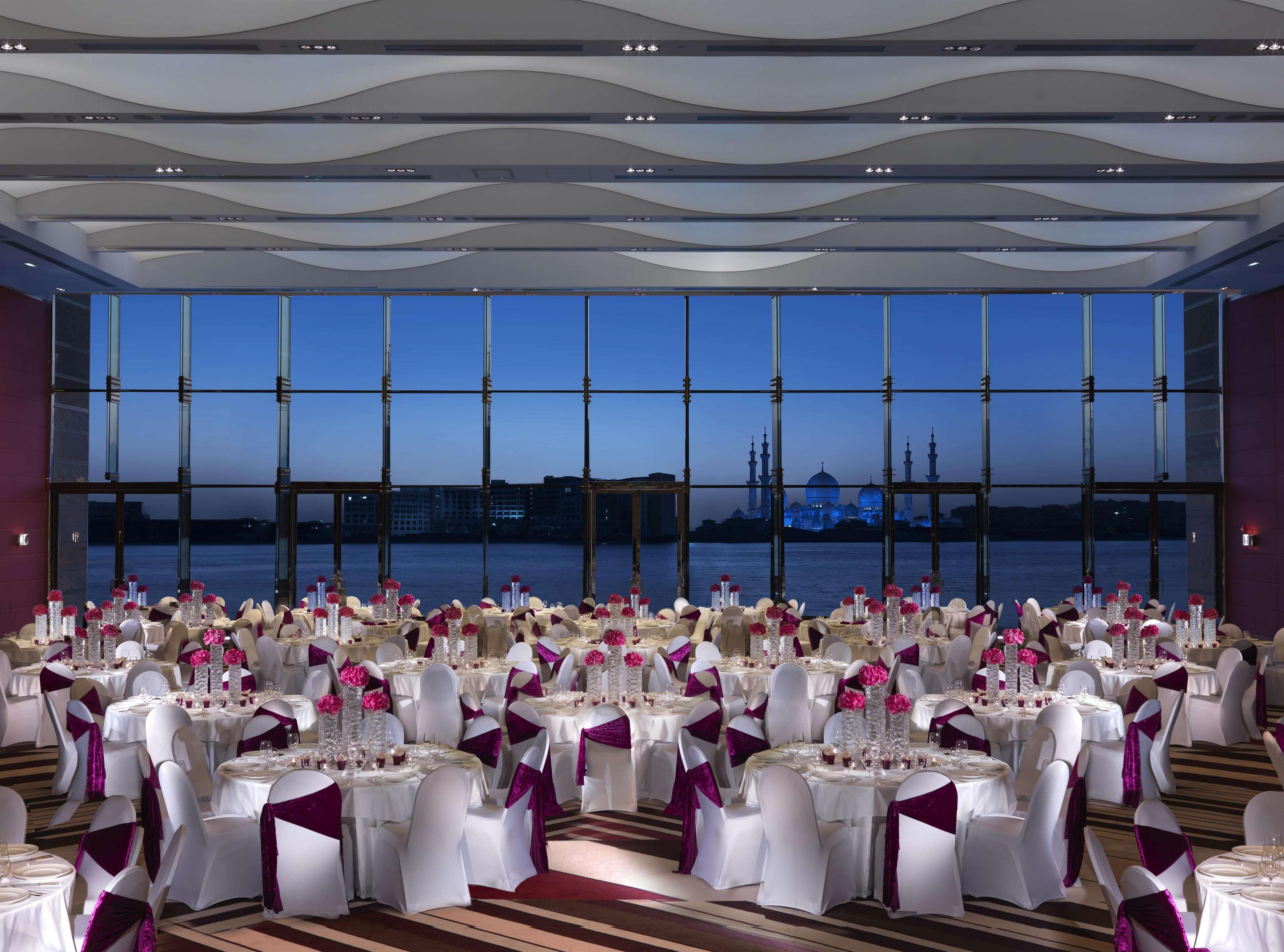 فندق فيرمونت باب البحر أبو ظبي المطعم الصورة The Grand Ballroom