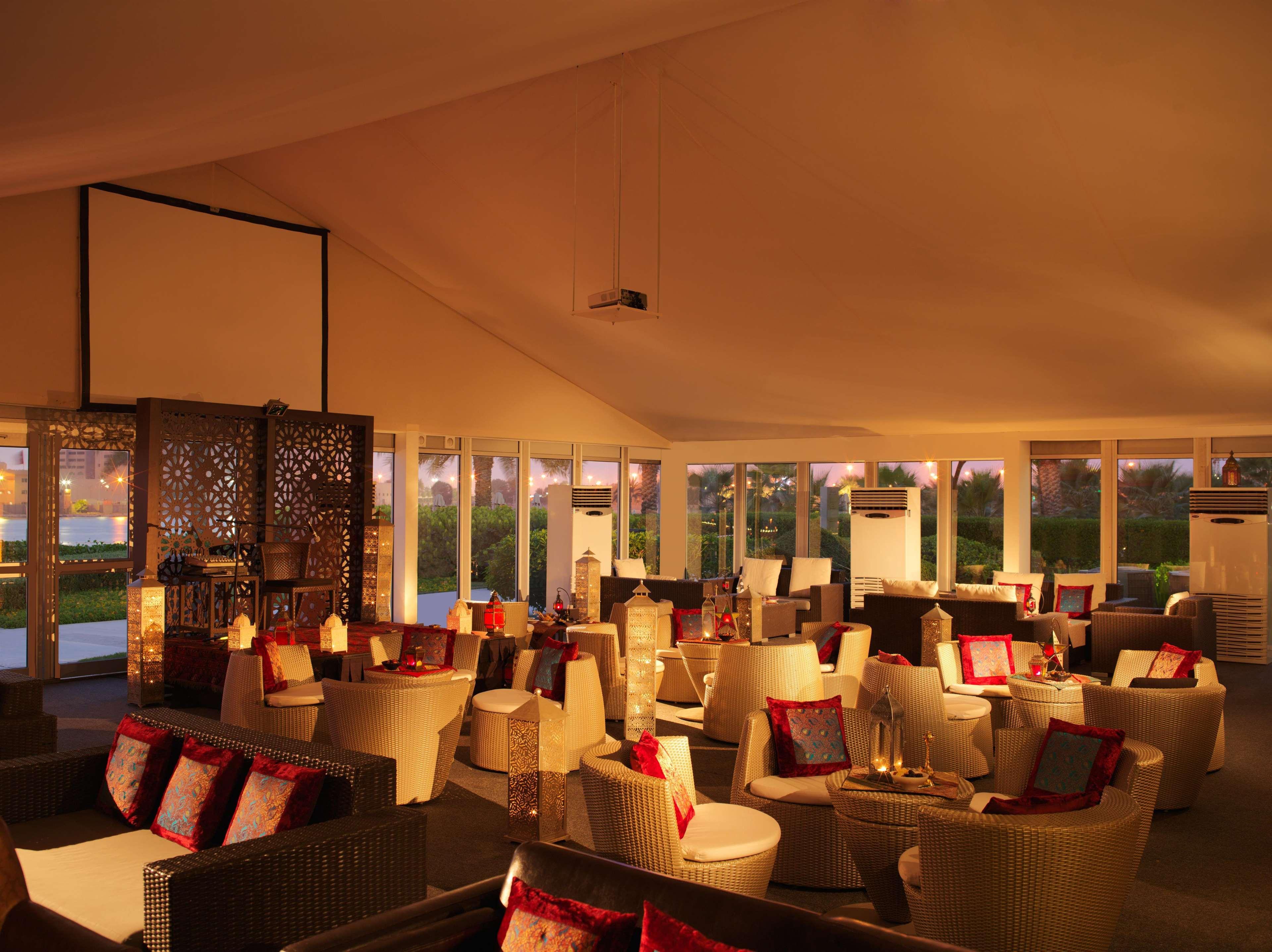فندق فيرمونت باب البحر أبو ظبي المظهر الخارجي الصورة The interior of the lounge