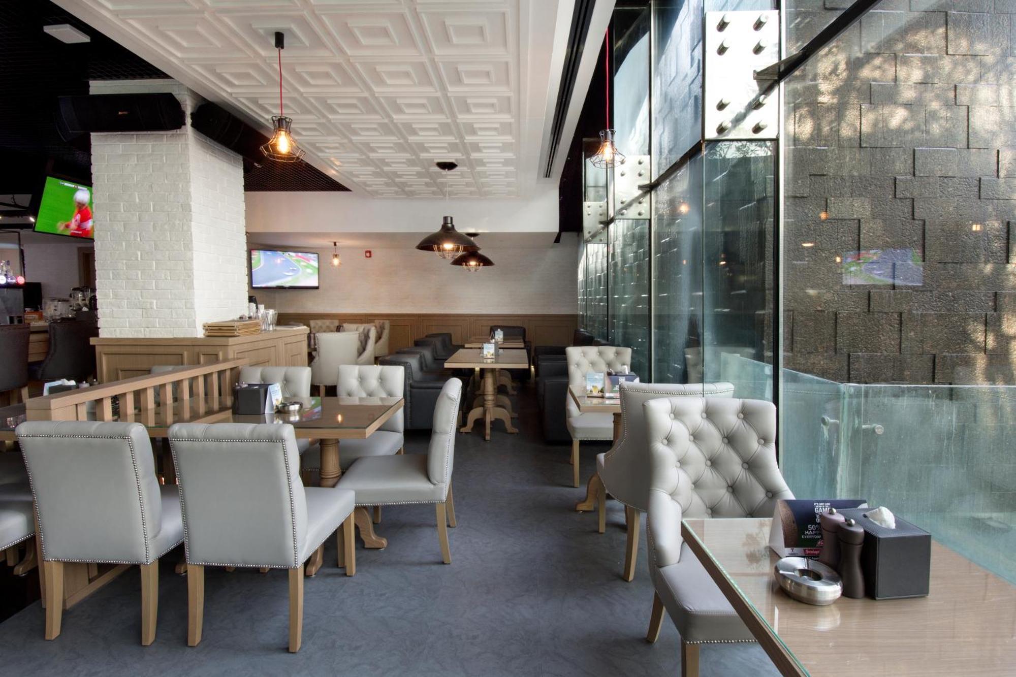 فندق فيرمونت باب البحر أبو ظبي المظهر الخارجي الصورة Interior of a restaurant in Yerevan